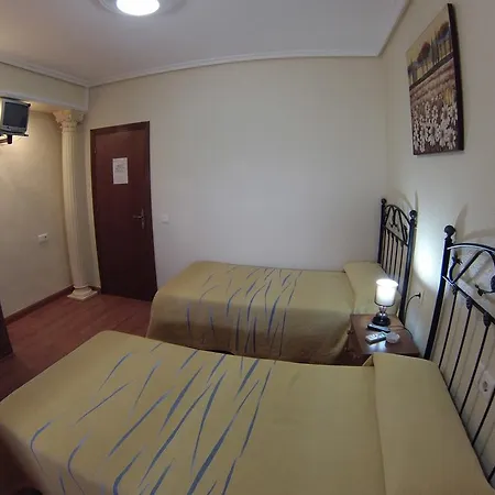 Pilar Casa Rural بيت ضيافة تروخيو